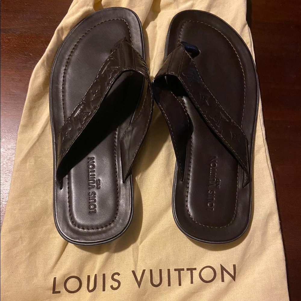 Louis Vuitton Men’s flip flop sandals